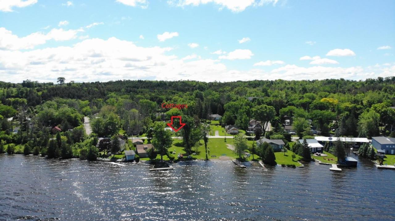Fun Place With A Sandy Beach For Swimming, Boating, And Fishing, Featuring 3 Available Cabins Fenelon Falls 外观 照片